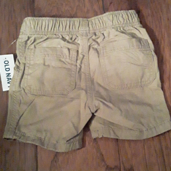 NWT Baby Khaki Shorts - Picture 3 of 3